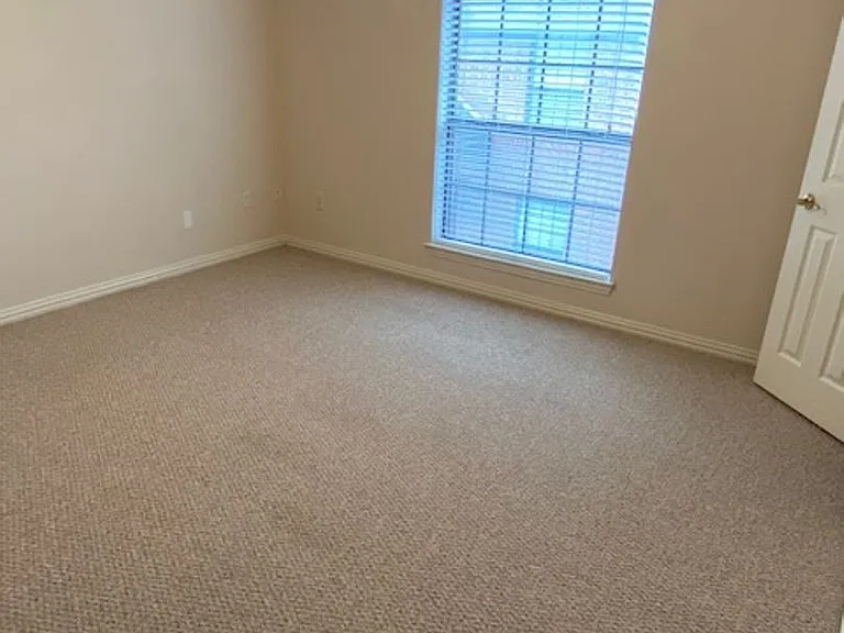 2208 N Carroll Blvd #2 — Photo 14