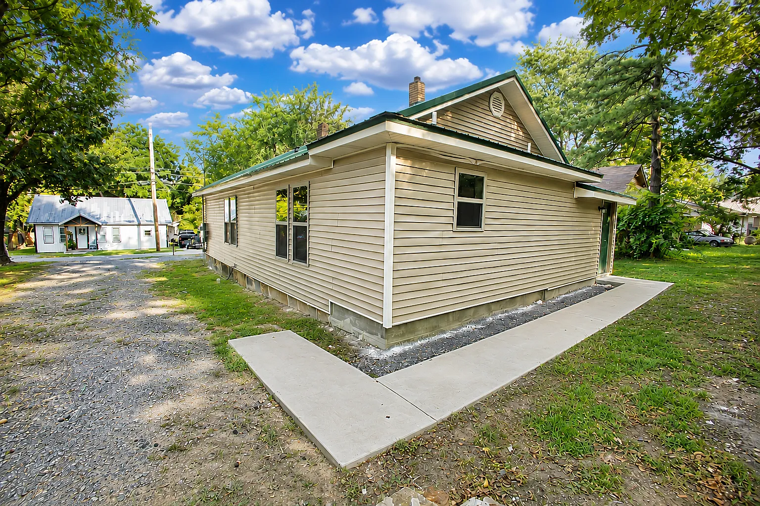 3 bed, 1134 sqft, $1,050 — Photo 2