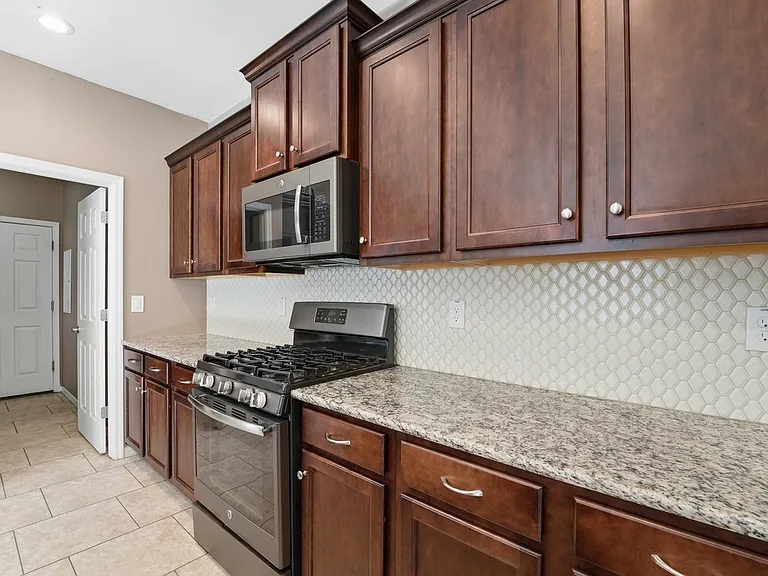 371 W Flame Tree Ave — Photo 9