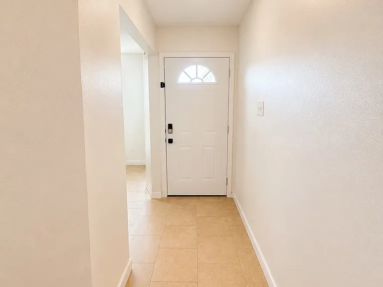 5110 Village Grn — Photo 13