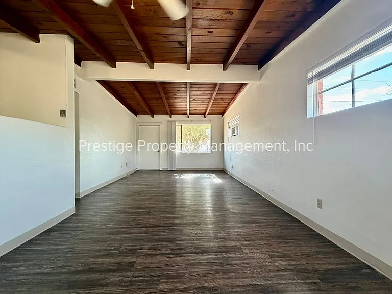 2834 N Richey Blvd — Photo 8