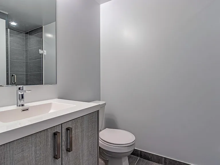 77 Mutual St — Photo 12