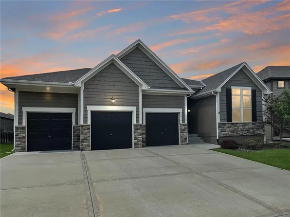 18914 W 166th Ter, Olathe, KS 66062