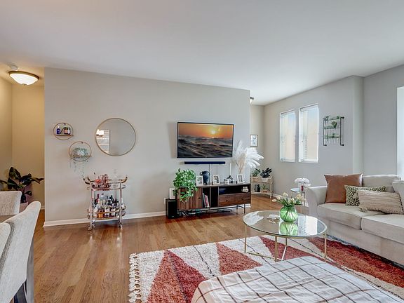 5th image of 2226 S Crambourne Way