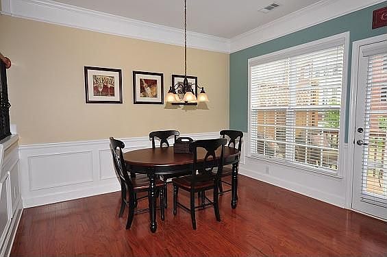 4th image of 2142 Wylmoor Way SE