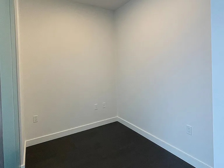 95 McMahon Dr #2107 — Photo 5