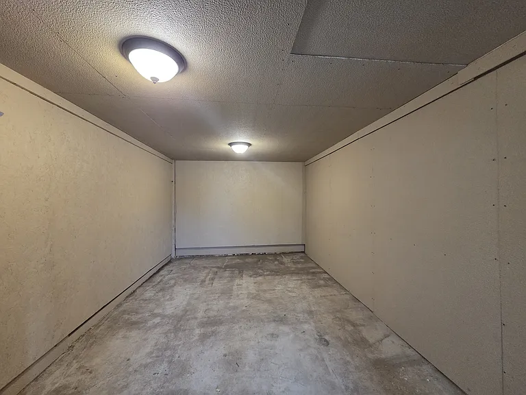 2963 Jones St — Photo 24
