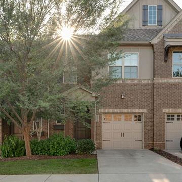 1st image of 335 Coronado Private Cir