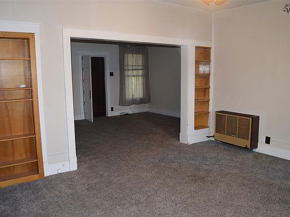 4th image of 608 S Prairie Ave