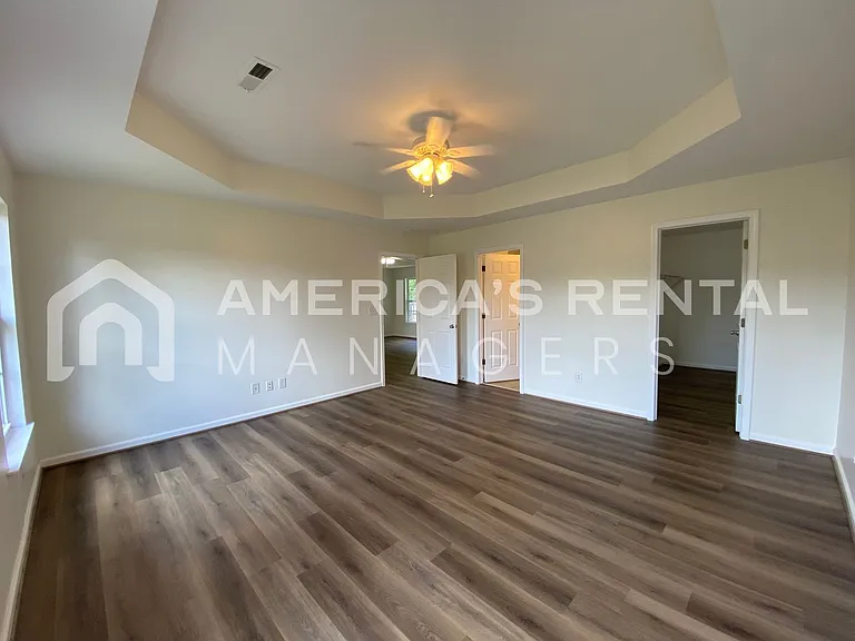 21880 Eastern Valley Rd — Photo 6