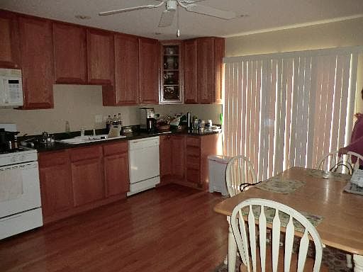 5th image of 16203 S Oak Ave