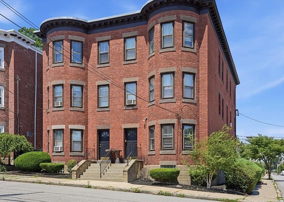1st image of 92 Lincoln St #2