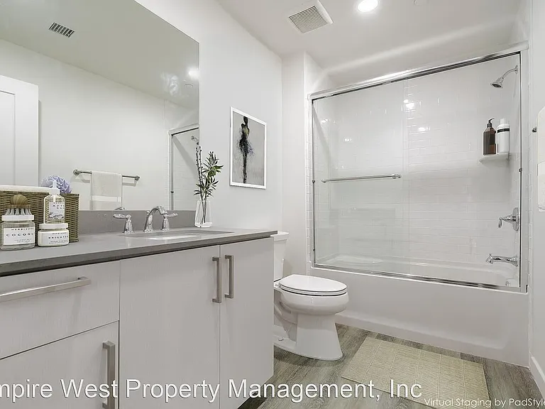 4725 Radford Ave #Penthouse 3 — Photo 19