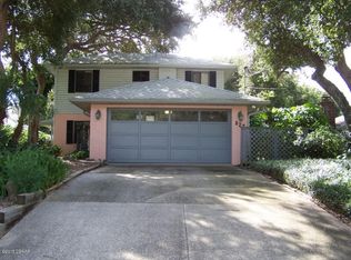 827 E 23rd Ave, New Smyrna Beach, FL 32169