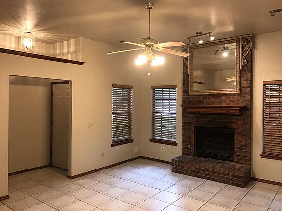 2nd image of 300 SW 93rd St