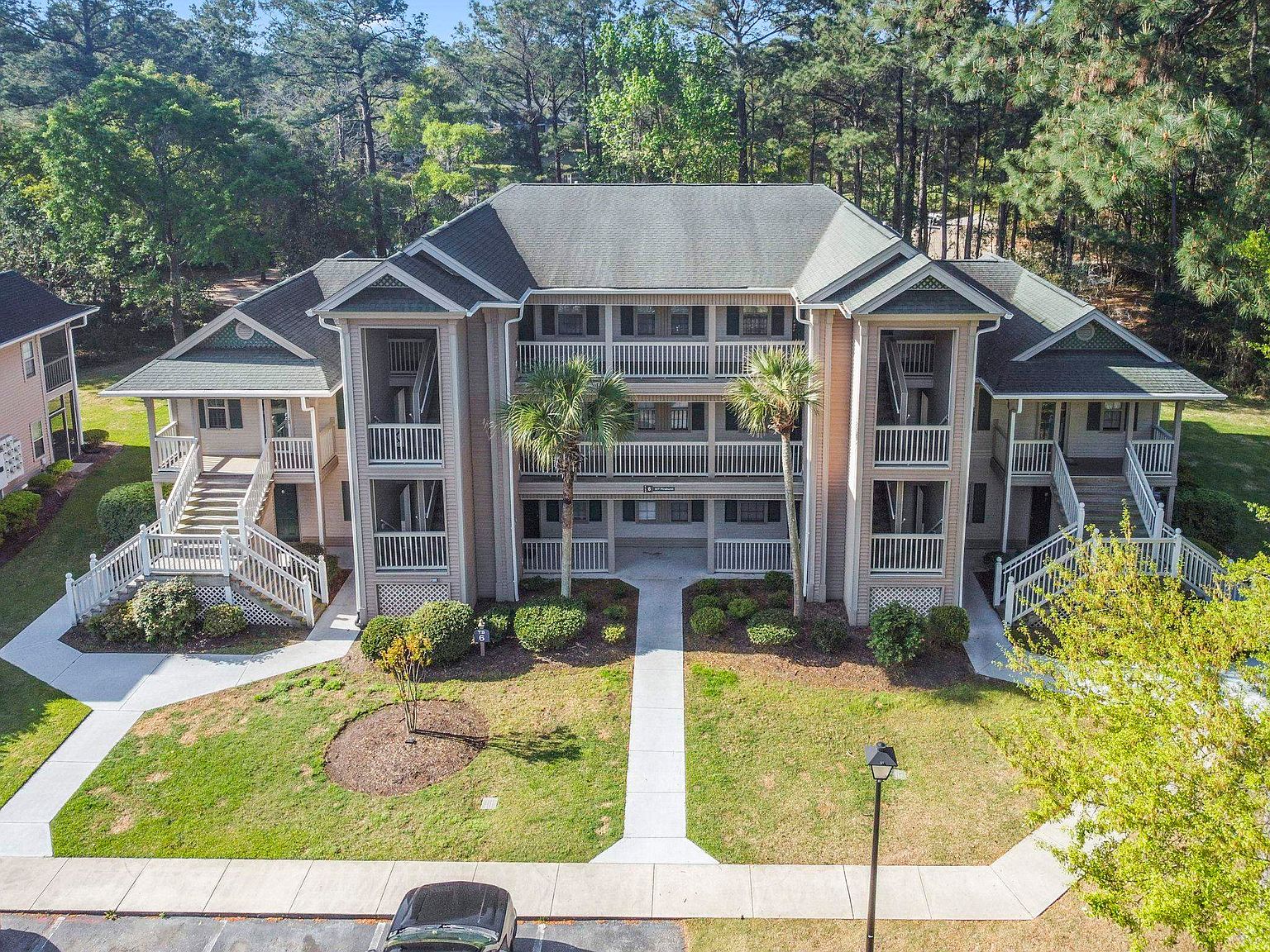 227 Pinehurst Ln. #6i
