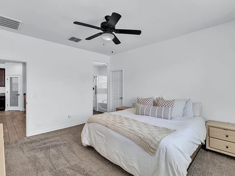 1691 W Desert Spring Way — Photo 18