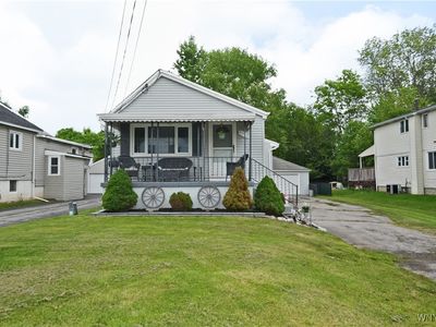 4342 Abbott Pkwy, Blasdell, NY, 14219