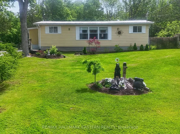 76 Franklin St #35, Curve Lake First Nation 35, ON K0L 2H0