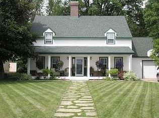 1048 Lake Ave, Detroit Lakes, MN 56501