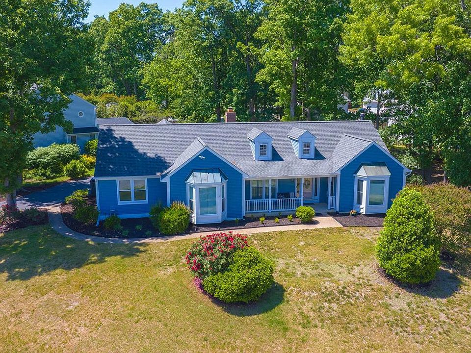 1st image of 4810 Queensbury Cir