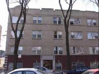 3rd image of 3917 W Ainslie St #1