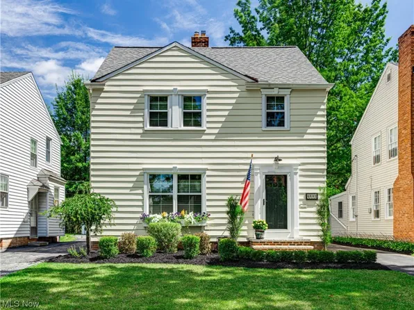 2307 Scholl Rd, University Heights, OH 44118