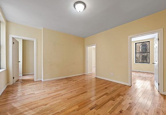 5th image of 622 W 136th St #19