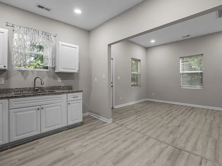 126 Linden Avenue — Photo 11
