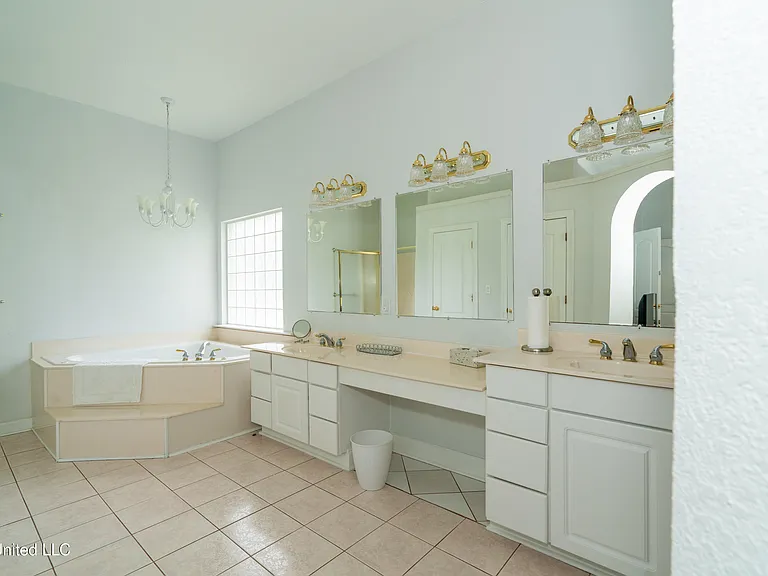 24 Pelican Cove Ln — Photo 17