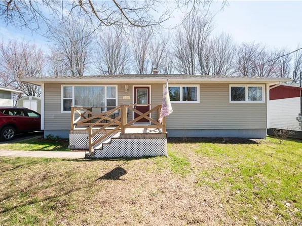 230 Canterbury Ave, Riverview, NB E1B 2R7