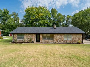 270 Windsong Dr, Hawesville, KY 42348
