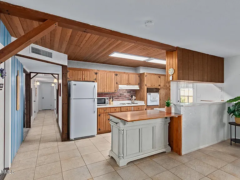 3215 S Kachina Dr — Photo 13