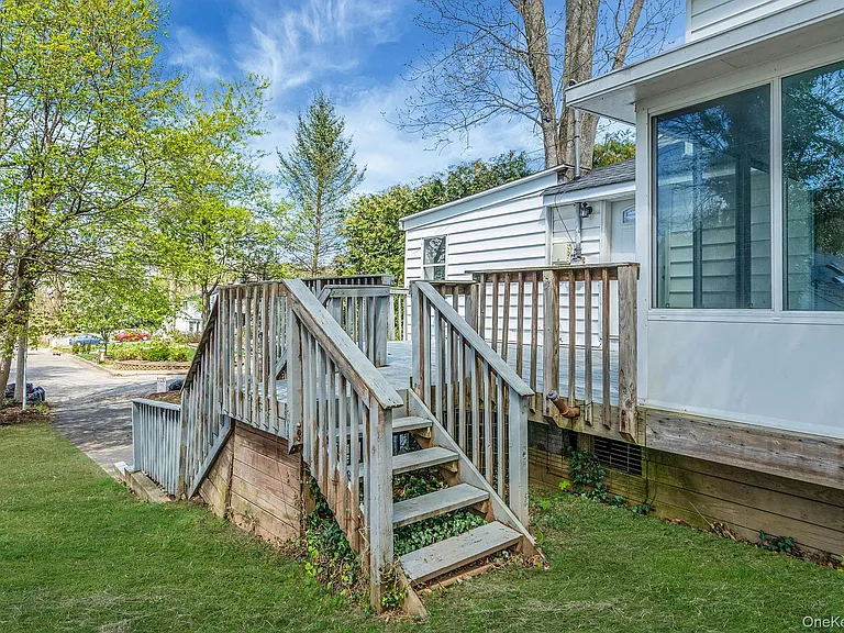 93 Maple Rd — Photo 9