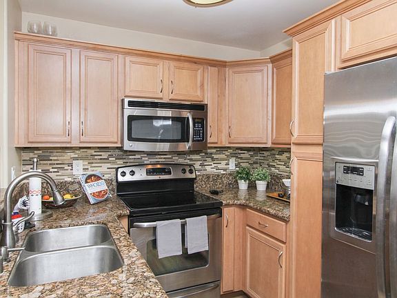 5th image of 5402 Balboa Arms Dr Unit 447