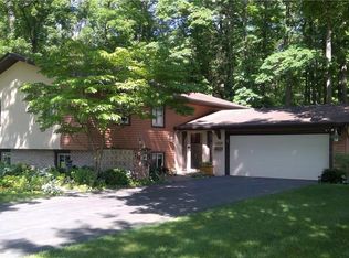 115 Heritage Cir, Rochester, NY 14615