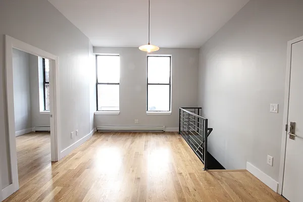 Rented by Nooklyn NYC LLC | media 13