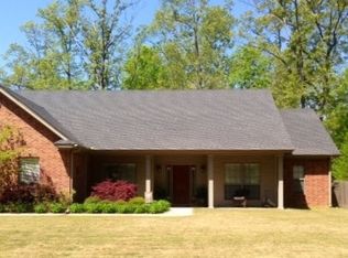 1600 Oakwood Cir, White Hall, AR 71602