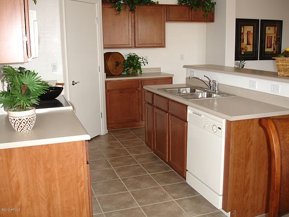 3rd image of 44288 W Eddie Way