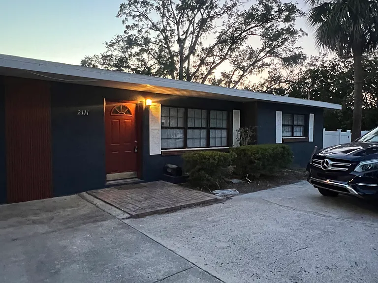 2111 S West Shore Blvd — Photo 16