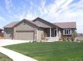 2713 E Sunrise Ct, Brandon, SD 57005