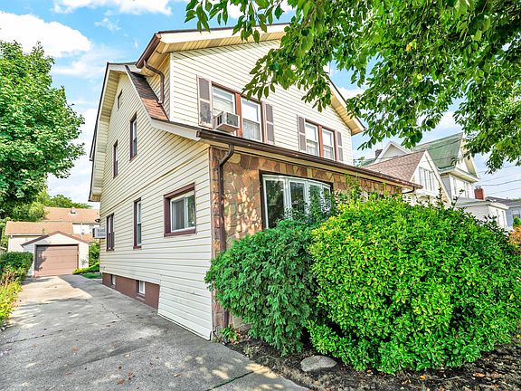 5th image of 11839 190th St