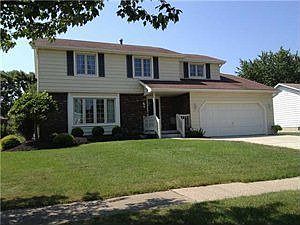 1st image of 31 Crownland Cir