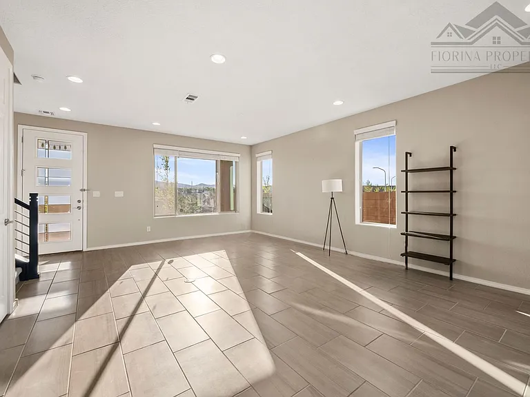 4650 Rail Runner Rd — Photo 6