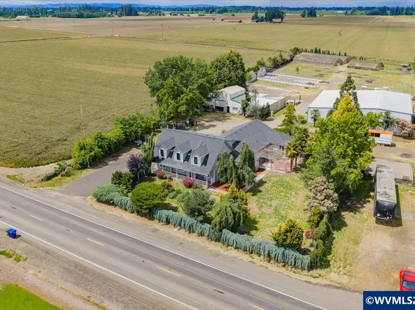 18245 Butteville Rd NE, Aurora, OR 97002