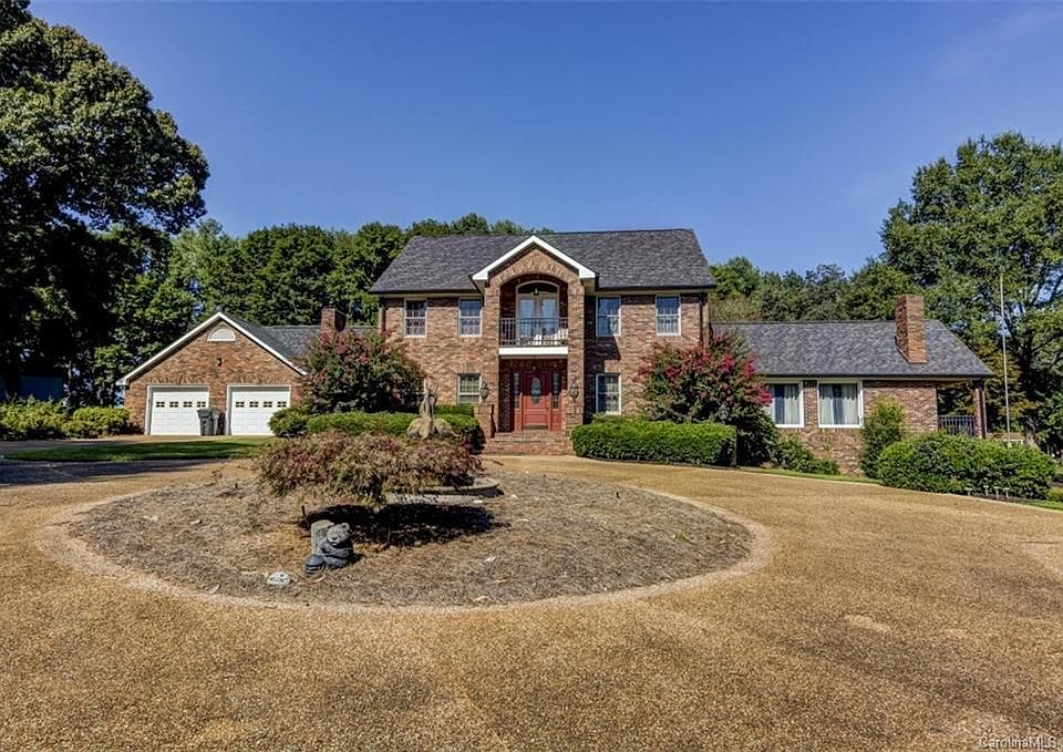 1st image of 358 E Baymount Dr