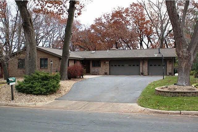 1st image of 15009 Oakland Avenue