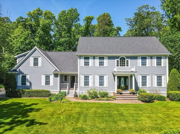 22 Dover Dr, Walpole, MA 02081