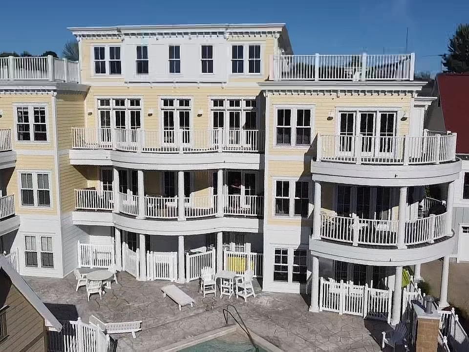 333 Cottage Ln Grand Haven, MI Zillow