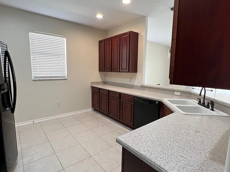 3806 Washburn Pl — Photo 7